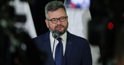 Zakończono oględziny pasa startowego i terenu przyległego na lotnisku w Radomiu